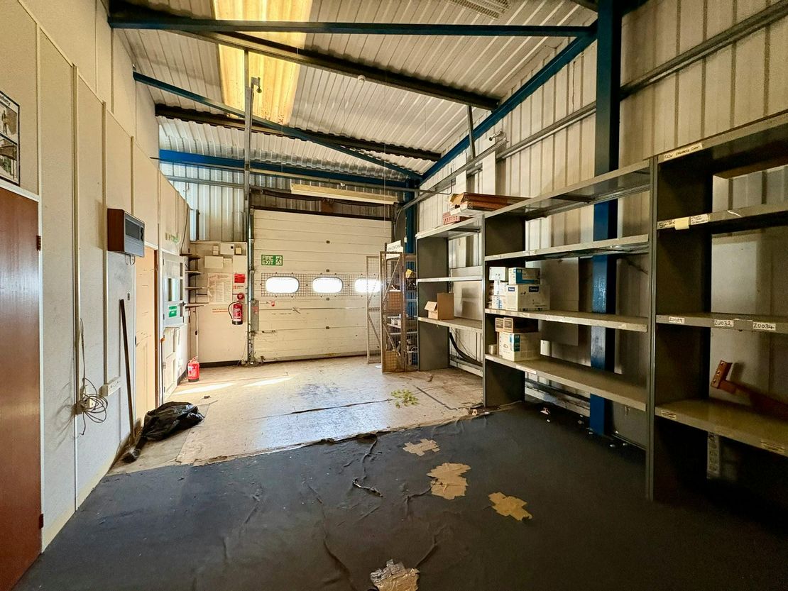 Unit 8 Eversley Way, Thorpe Industrial Estate, Egham, TW20 8RG