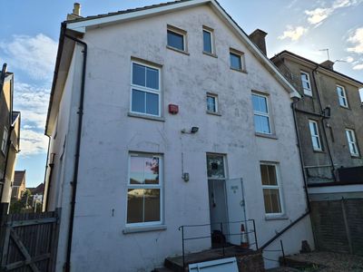 Property Image for 134 London Road, Southborough, Tunbridge Wells, Kent, TN4 0PL