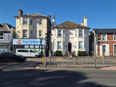 Property Image for 134 London Road, Southborough, Tunbridge Wells, Kent, TN4 0PL