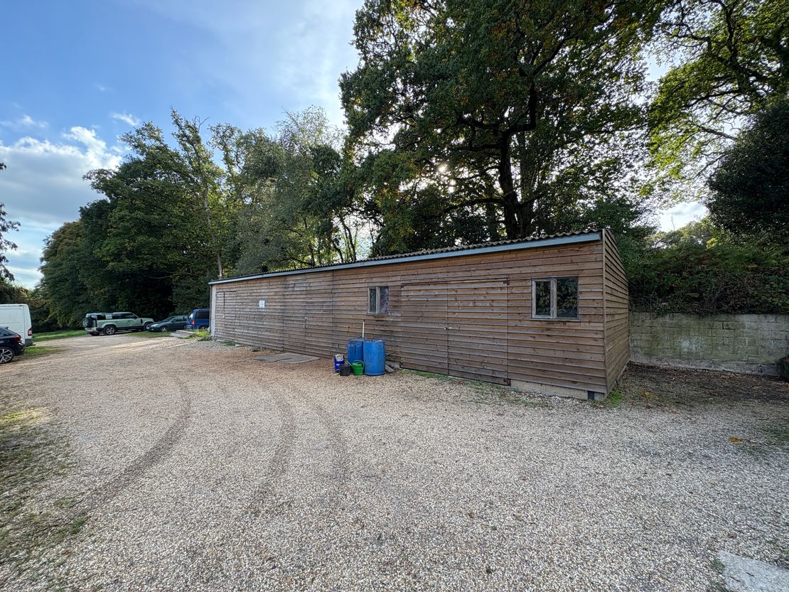 Units At, Sand Hill Farm, Newtown Road, Sherfield English, Romsey, Hampshire, SO51 6JY