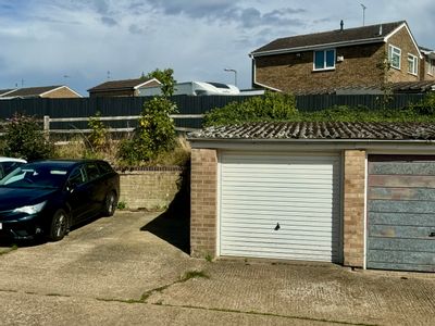 Property Image for 16-16a Little London, Deanshanger, Milton Keynes, Northamptonshire, MK19 6HT