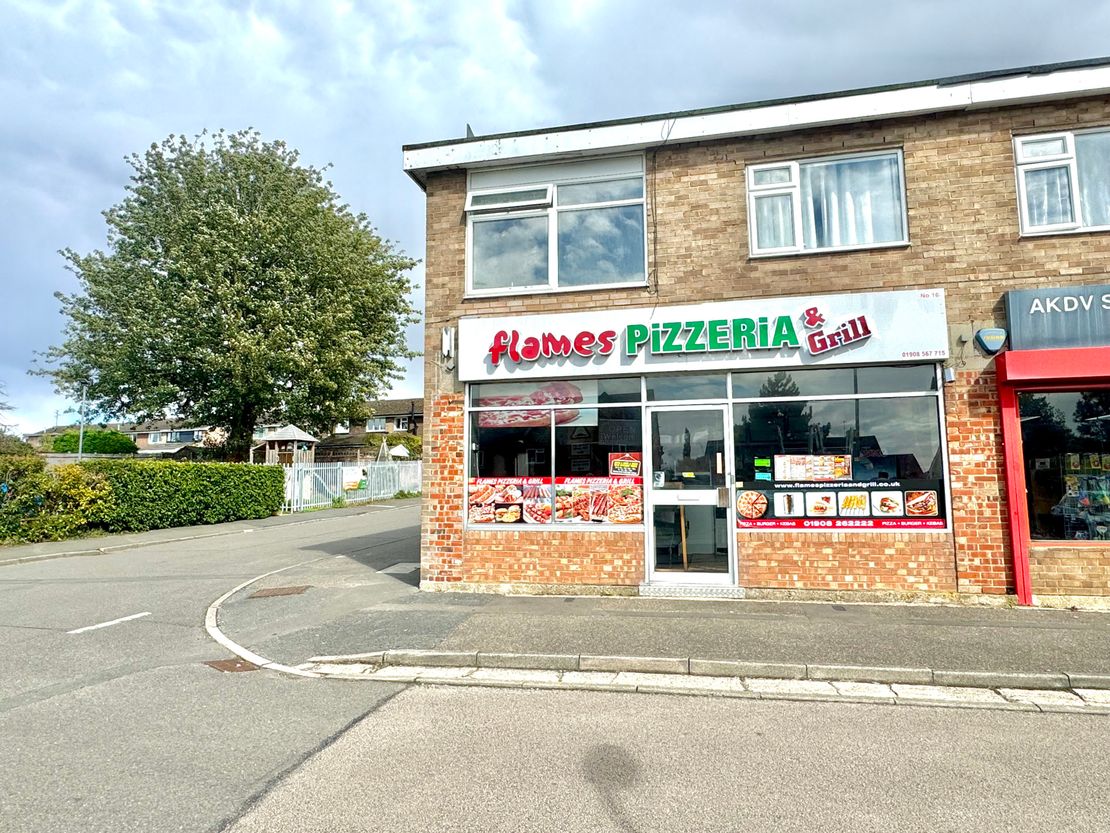 16-16a Little London, Deanshanger, Milton Keynes, Northamptonshire, MK19 6HT