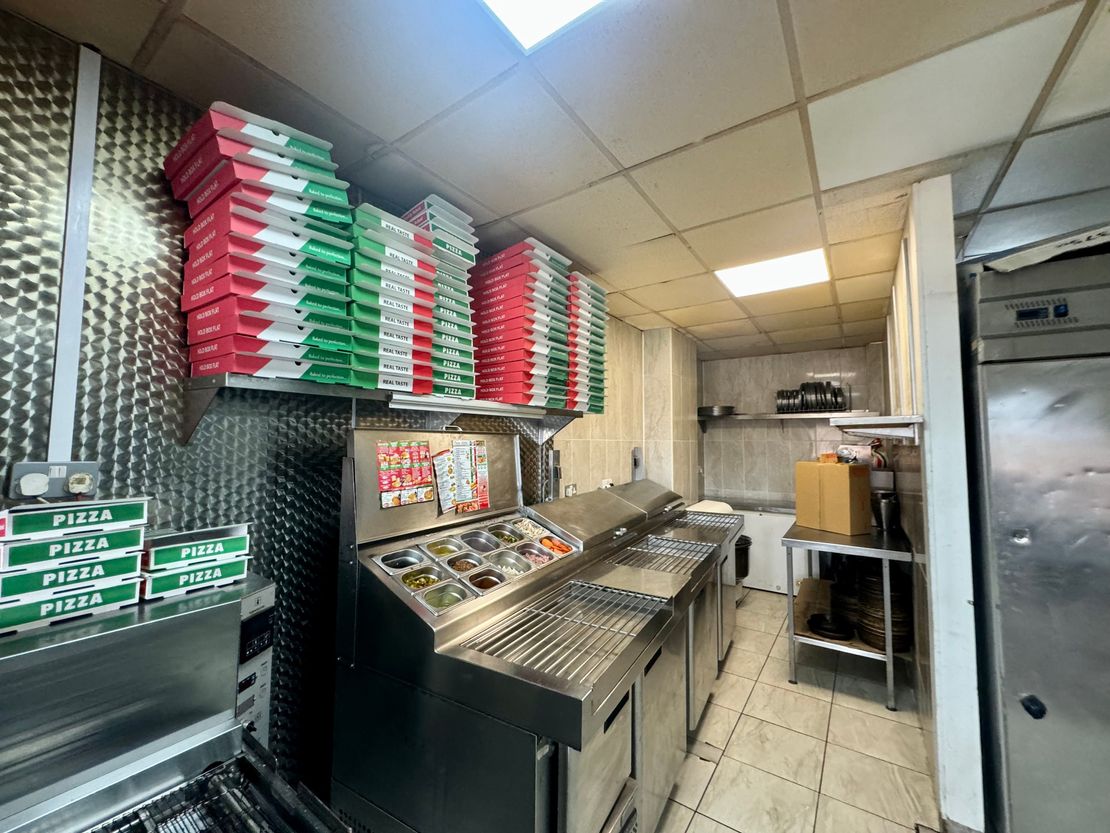 16-16a Little London, Deanshanger, Milton Keynes, Northamptonshire, MK19 6HT
