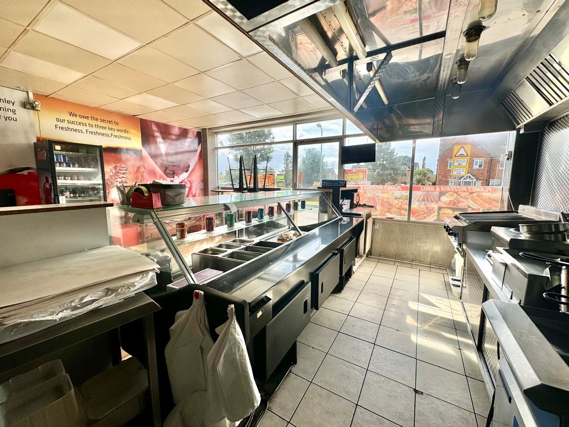 16-16a Little London, Deanshanger, Milton Keynes, Northamptonshire, MK19 6HT