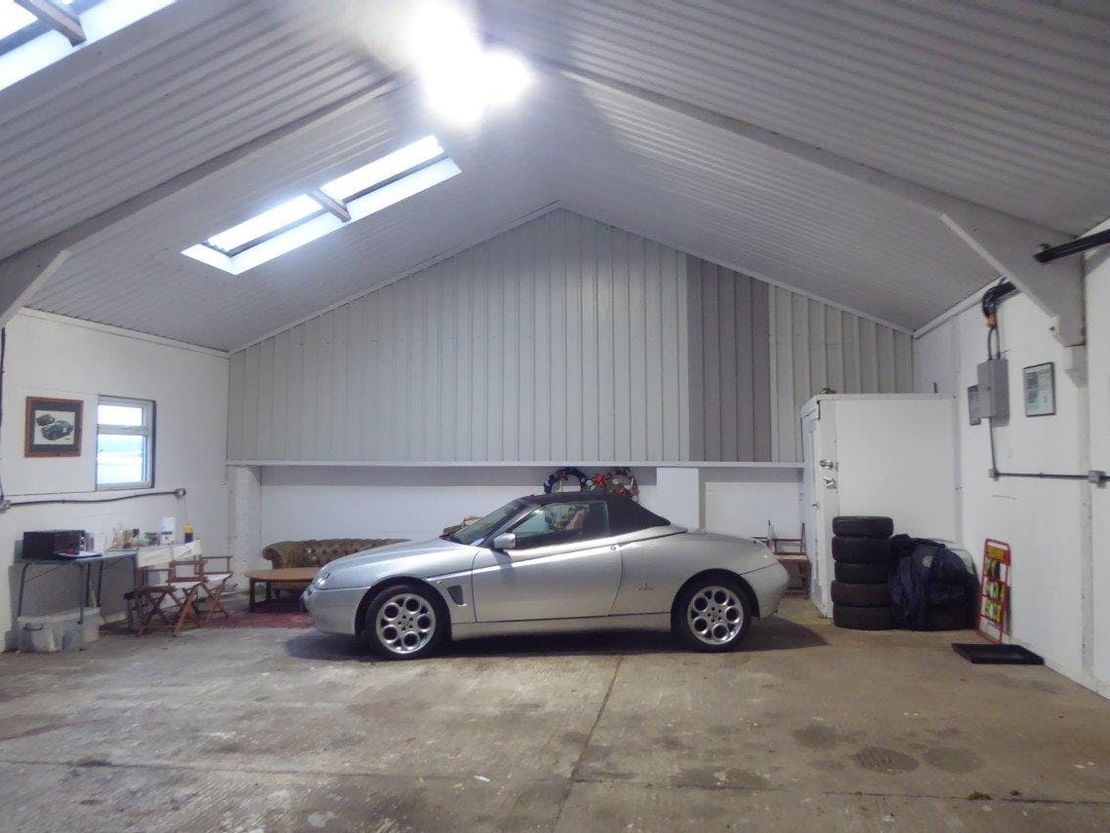 Units 5 & 8, Forstal Farm Business Park, Goudhurst Road,, Lamberhurst, TN3 8AG