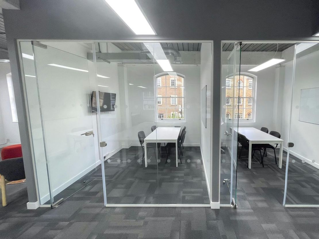 2 Bath Place, London, EC2A 3DR