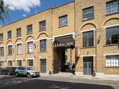 Property Image for Unit 32, Waterside, 44-48 Wharf Road, Islington, N1 7UX