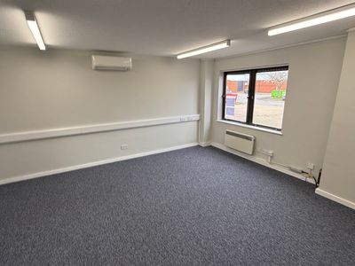 Property Image for 9 Mundells Industrial Centre, Welwyn Garden City, Hertfordshire, AL7 1EW