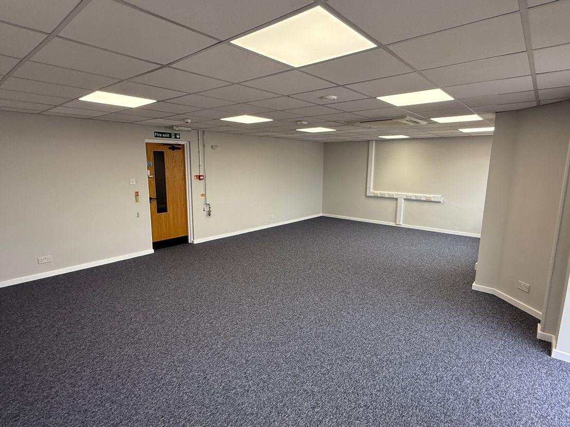9 Mundells Industrial Centre, Welwyn Garden City, Hertfordshire, AL7 1EW