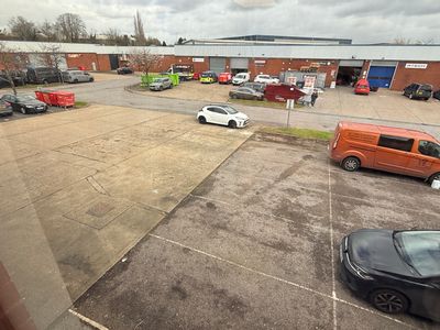 Property Image for 9 Mundells Industrial Centre, Welwyn Garden City, Hertfordshire, AL7 1EW
