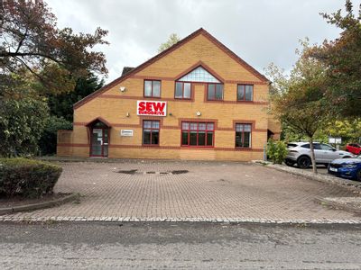 Property Image for 5 Sugarbrook Court, Aston Road, Bromsgrove, Worcestershire, B60 3EX