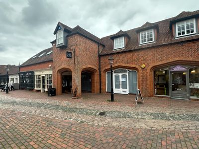 Property Image for 5A Lion & Lamb Yard, Farnham, GU9 7LL