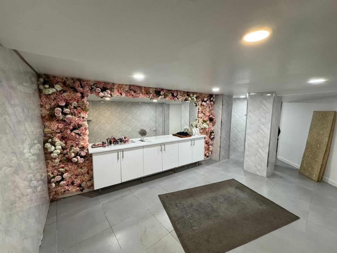 258 Albert Dr, Glasgow G41 2NL