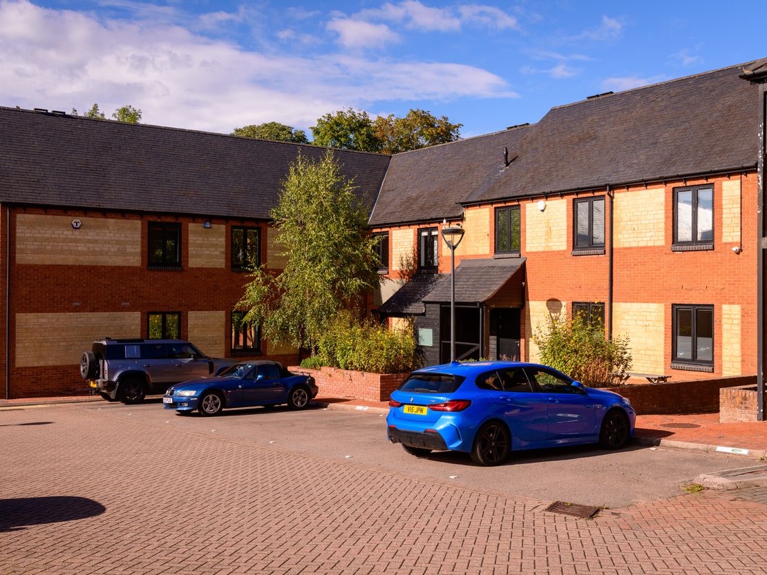 First Floor, 17 Canon Harnett Court, Warren Park, Stratford Road, Milton Keynes, MK12 5NW