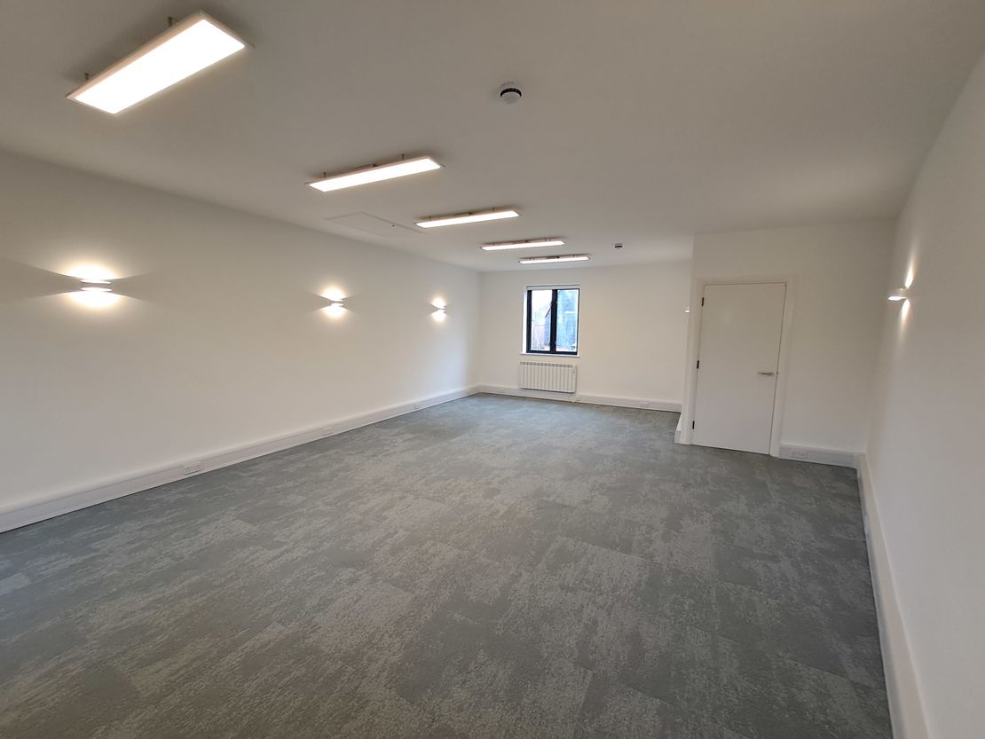 First Floor, 17 Canon Harnett Court, Warren Park, Stratford Road, Milton Keynes, MK12 5NW