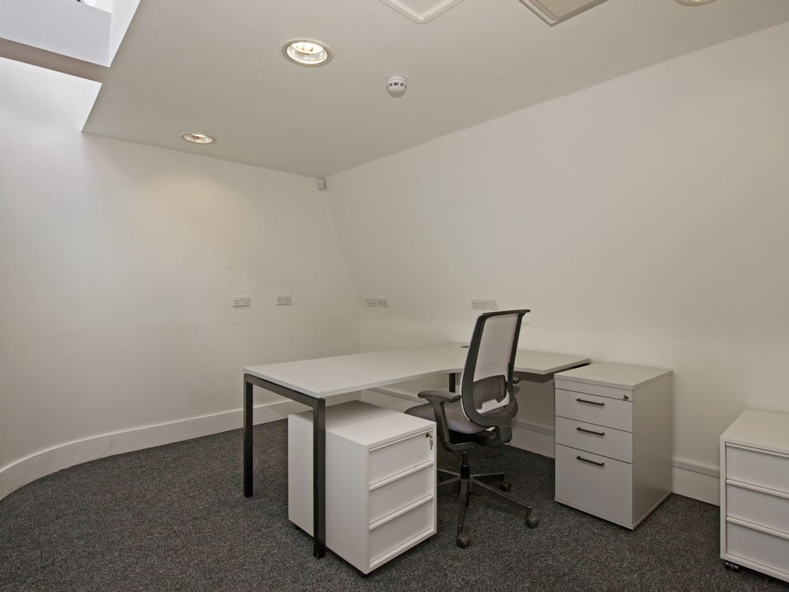 Suite 13 The Aquarium, 101 Lower Anchor Street, Chelmsford, Essex, CM2 0AU