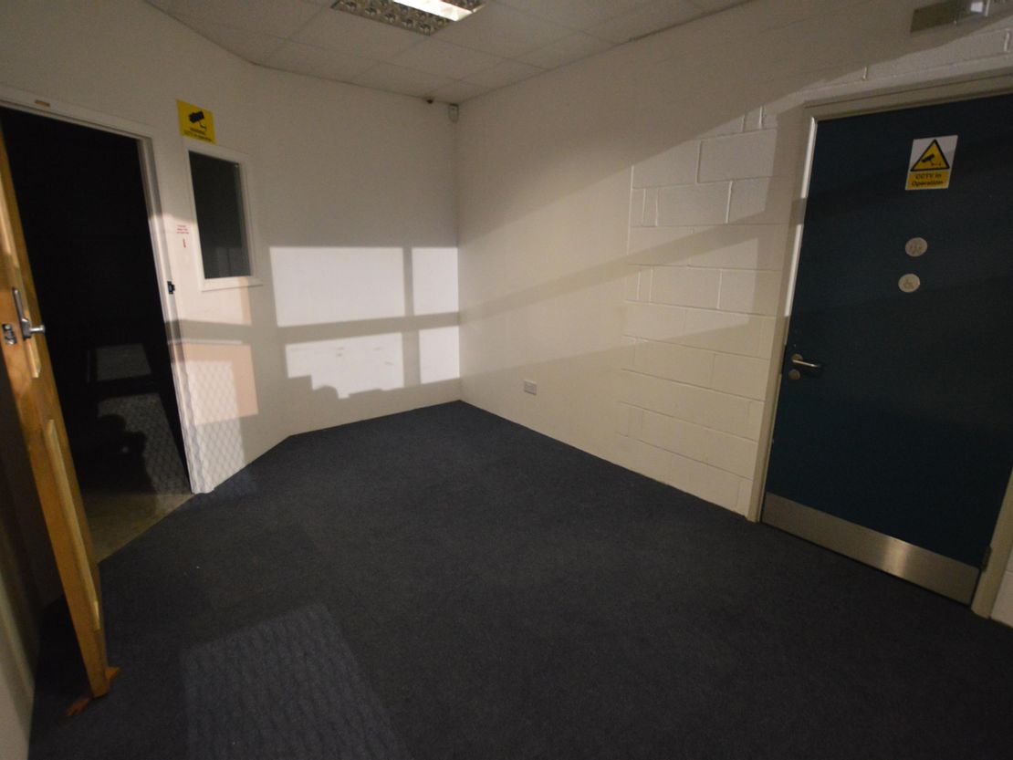Unit 14 Redhill 23, Holmethorpe Industrial Estate, Redhill, RH1 2GD