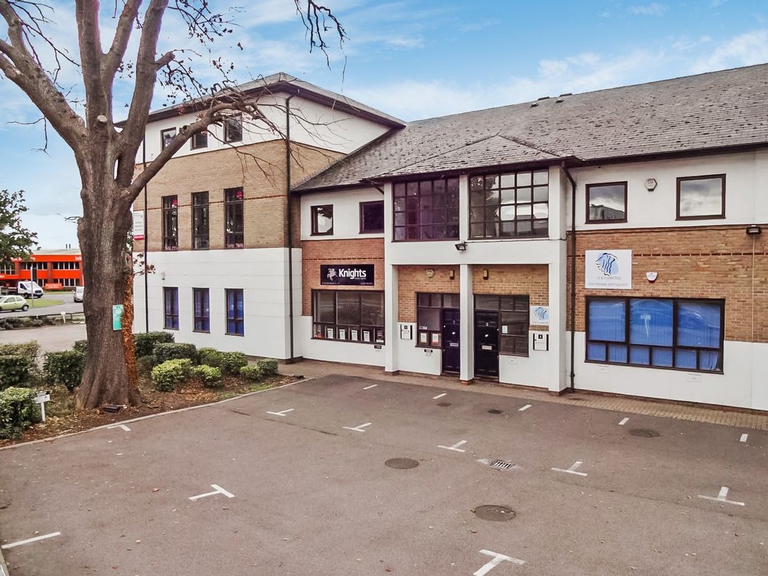 2 Magellan Terrace, Gatwick Road, Crawley, RH10 9PJ