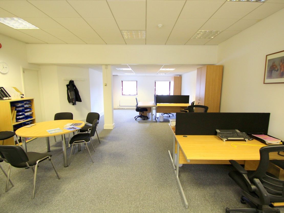 2 Magellan Terrace, Gatwick Road, Crawley, RH10 9PJ