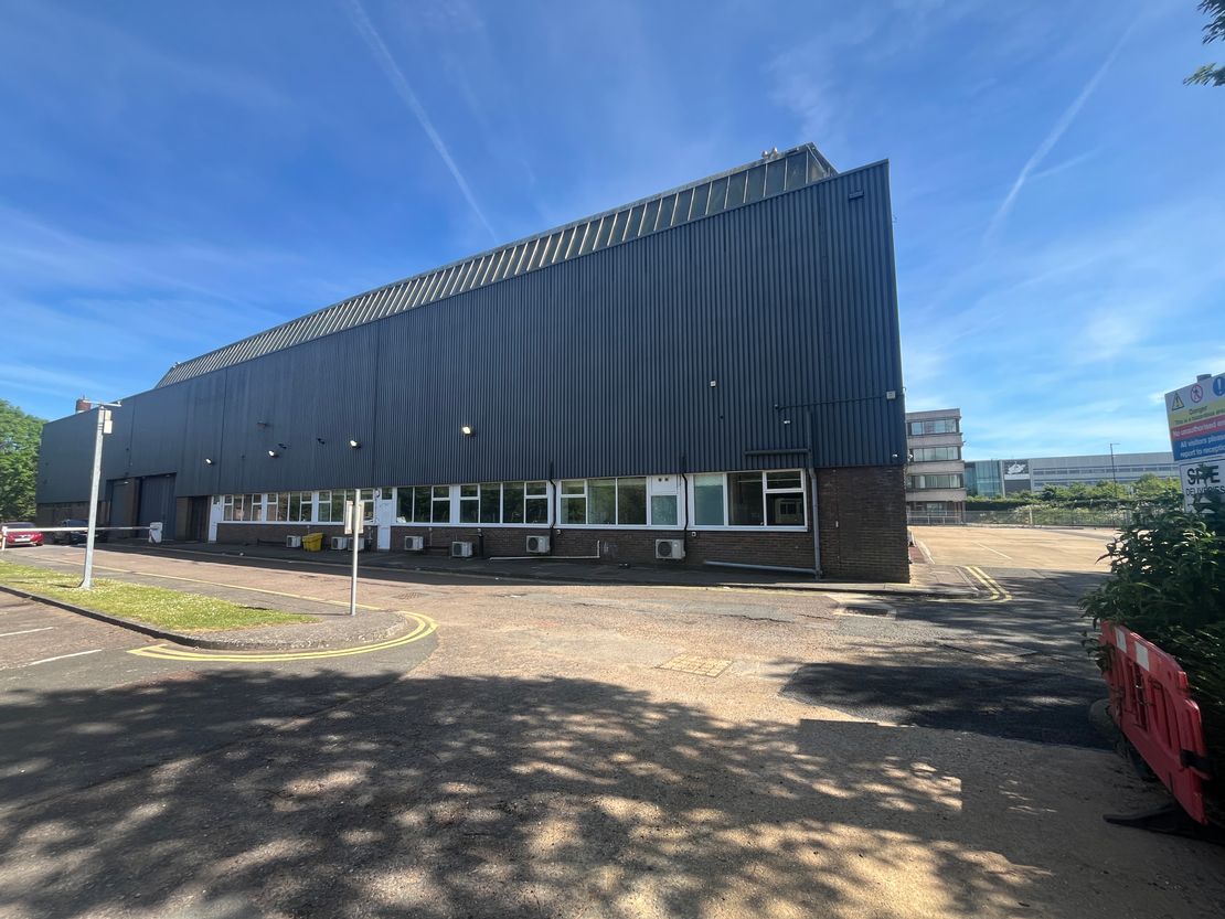 Iain Stewart Centre, Beehive Ring Road, London Gatwick Airport, Gatwick, West Sussex, RH6 0PB