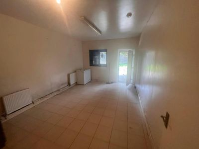 Property Image for 31 Commercial Road, Paddock Wood, TN12 6EN