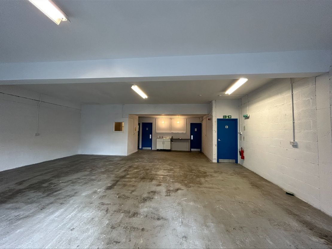 73 High Street, Alfreton, Derbyshire, DE55 7DP