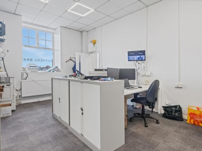Property Image for Ground & 1st Floor, 52 Rectory Road, West Bridgford, Nottingham, Nottinghamshire, NG2 6BU