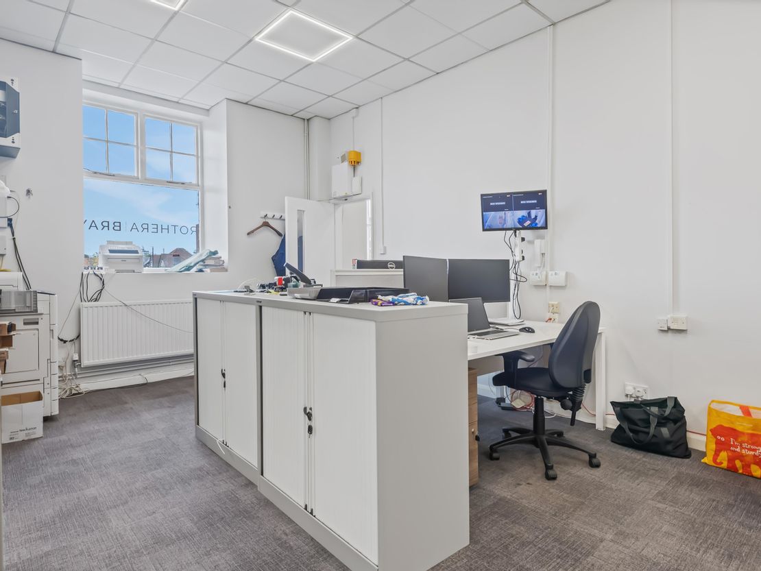 Ground & 1st Floor, 52 Rectory Road, West Bridgford, Nottingham, Nottinghamshire, NG2 6BU