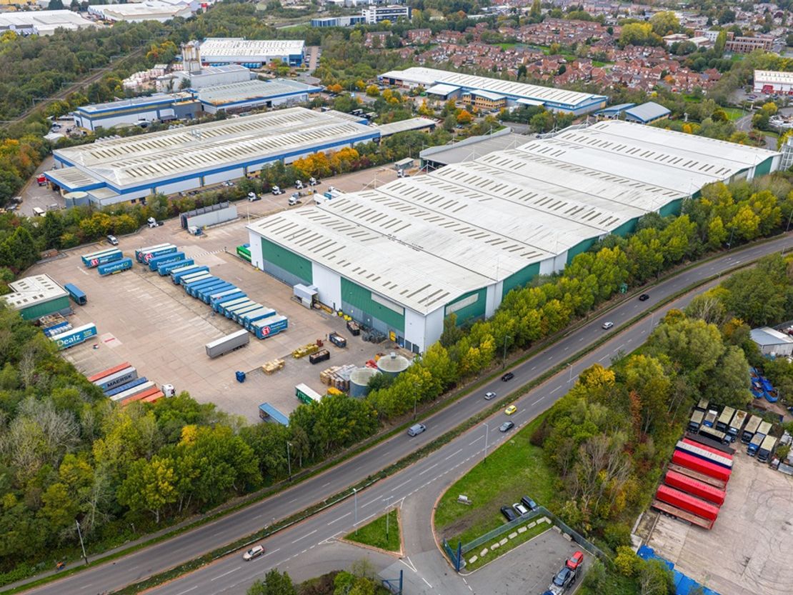 Vola, Springvale Avenue, Bilston, West Midlands, WV14 0UW