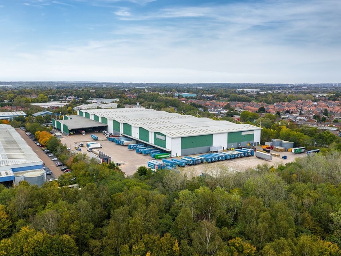Vola, Springvale Avenue, Bilston, West Midlands, WV14 0UW