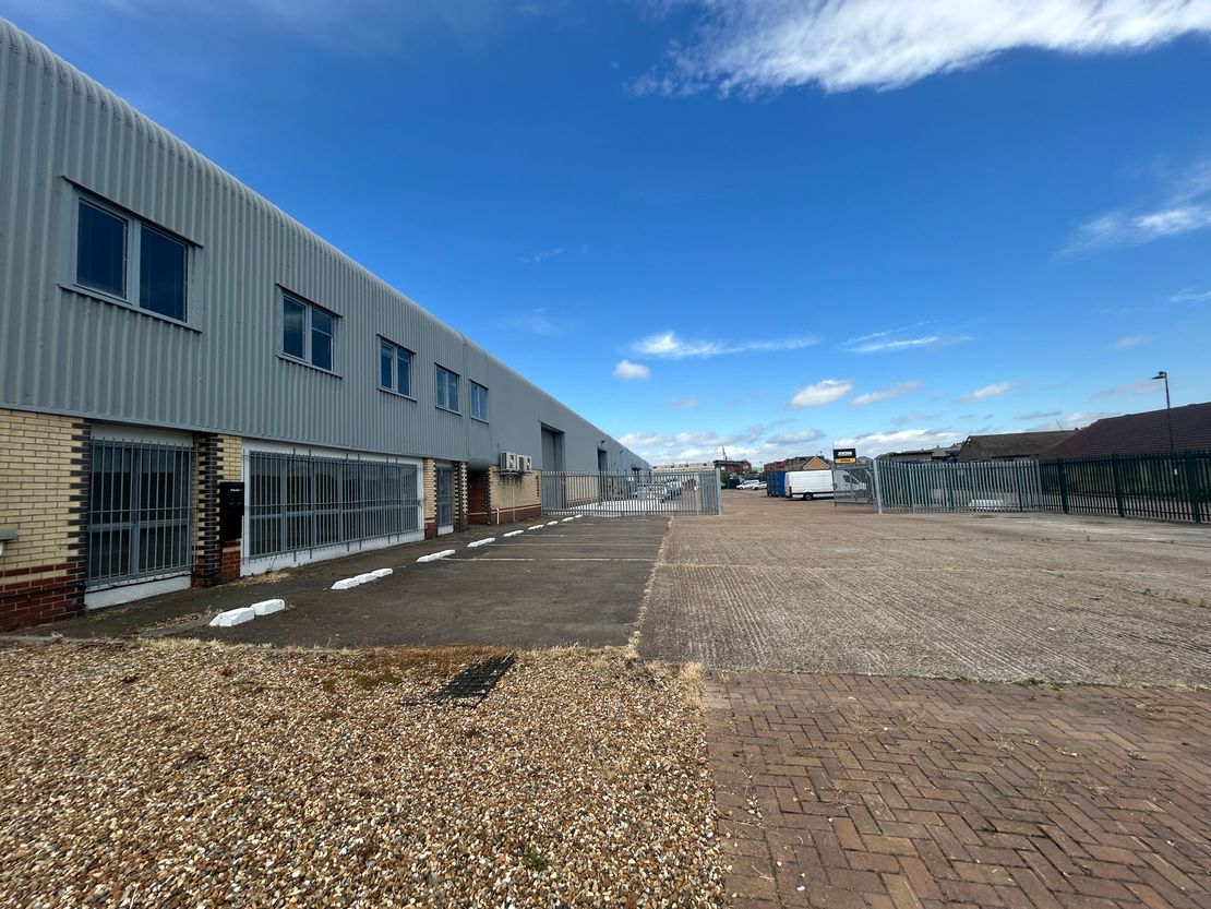 Unit 1 Church Trading Estate, Slade Green Road, Erith, Kent, DA8 2JA