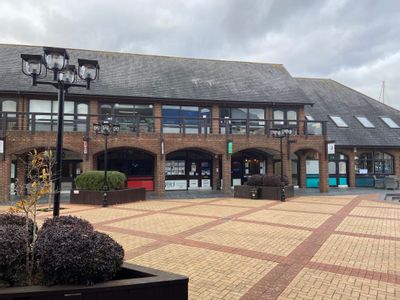 Property Image for 21  Shamrock Way, Hythe Marina Village, Southampton, Hampshire, SO45 6DY