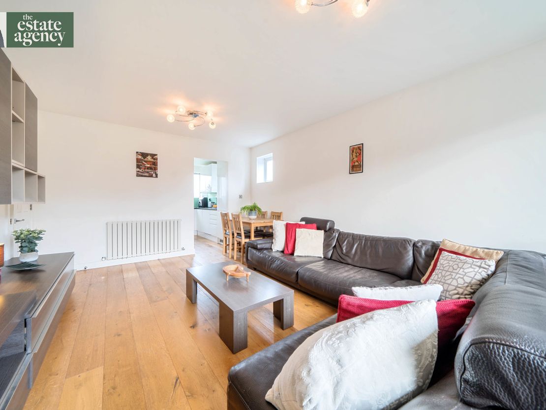 Mount Avenue, London W5