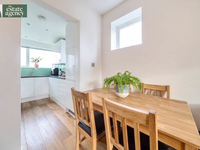 Property Image for Mount Avenue, London W5