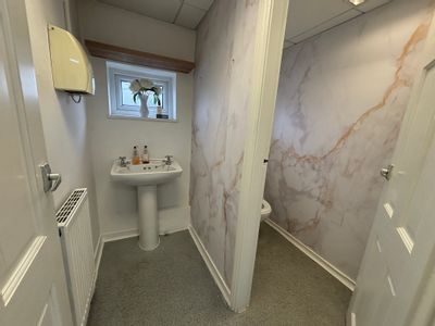 Property Image for 78 Northgate, Wakefield, West Yorkshire, WF1 3AY