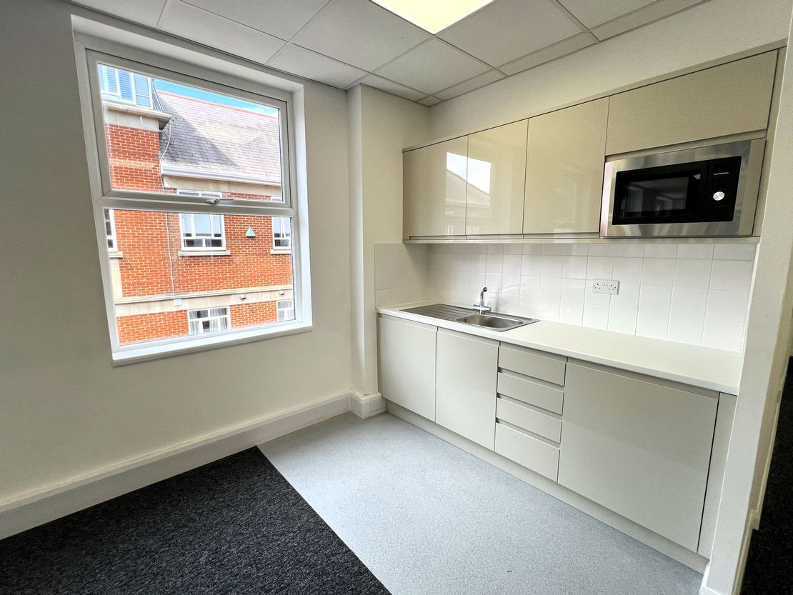 Part First Floor Summit House, Waterloo Lane, Chelmsford, Essex, CM1 1BD