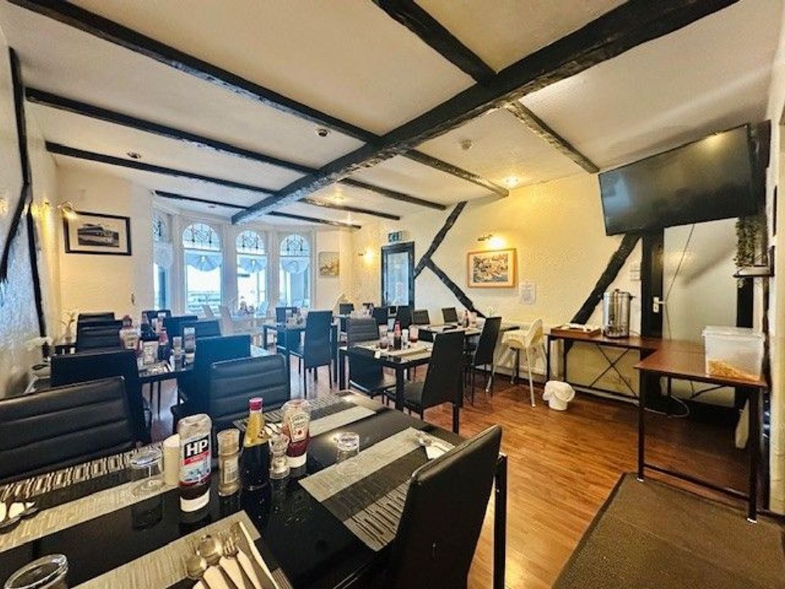 Alderley Hotel, 581 New South Promenade, Blackpool, FY4 1NG
