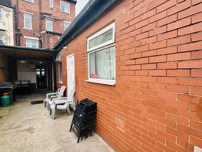 Property Image for Alderley Hotel, 581 New South Promenade, Blackpool, FY4 1NG