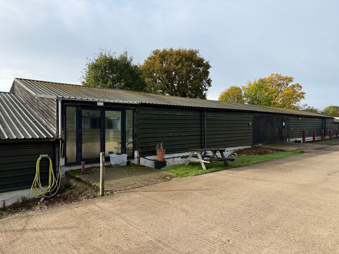Billingshurst Road, Coolham, Horsham, West Sussex, RH13 8QN