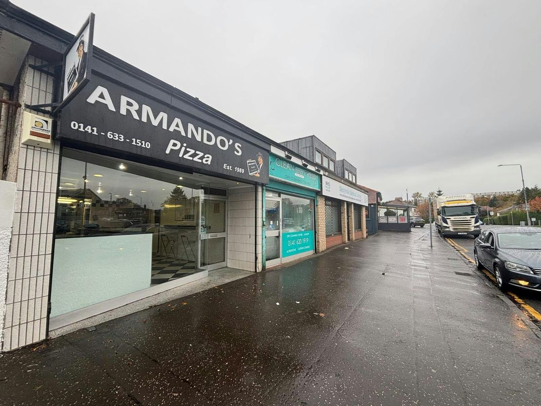 10 Merryvale Place, Giffnock, Glasgow, G46 6AT