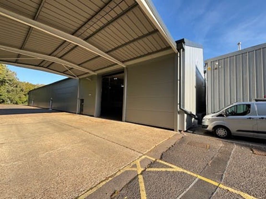 Units 6 & 7 Chalcroft Business Park, Burnetts Lane, West End, Southampton, SO30 2PA