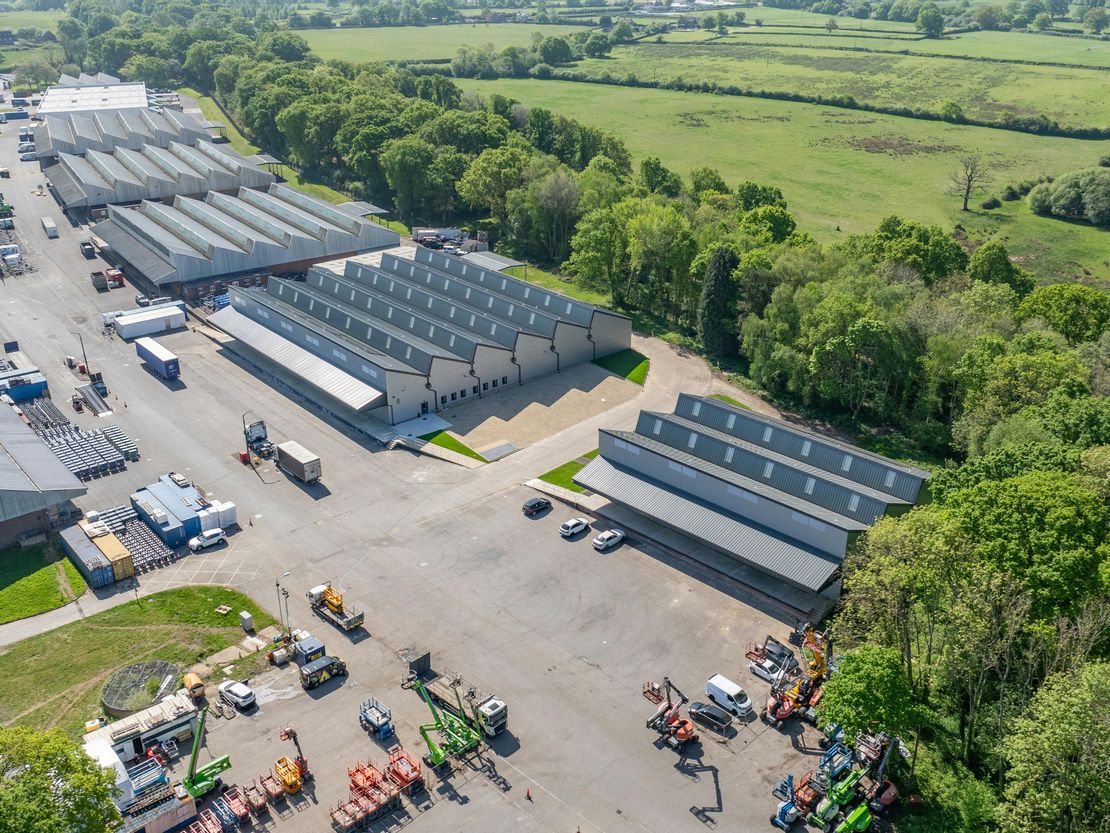 Units 6 & 7 Chalcroft Business Park, Burnetts Lane, West End, Southampton, SO30 2PA