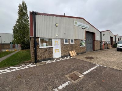 Property Image for 38 Boss Hall Road, Ipswich, Suffolk, IP1 5BN