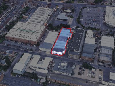 Property Image for 19 Queensway, Ponders End, Enfield, Greater London, EN3 4SA