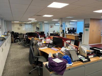 Property Image for 19 Queensway, Ponders End, Enfield, Greater London, EN3 4SA
