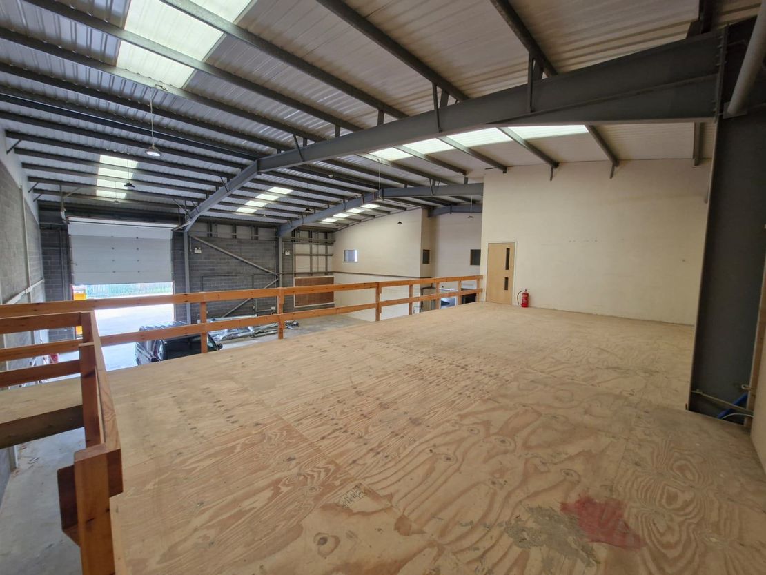 Unit 18-19, Durham Lane, Armthorpe, Doncaster, South Yorkshire, DN3 3FE