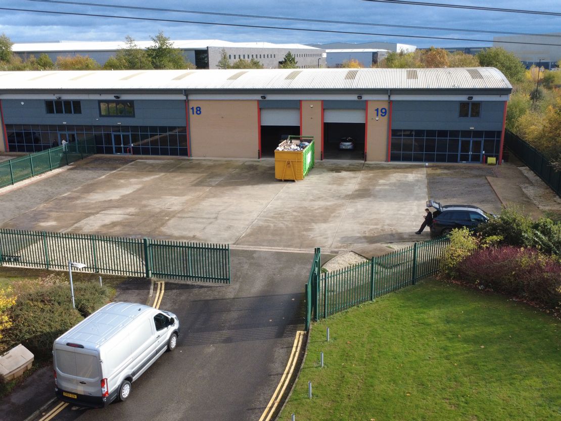 Unit 18-19, Durham Lane, Armthorpe, Doncaster, South Yorkshire, DN3 3FE
