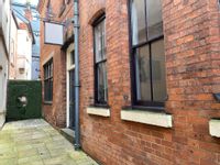 Property Image for 2 Tokenhouse Yard, Nottingham NG1 2JF