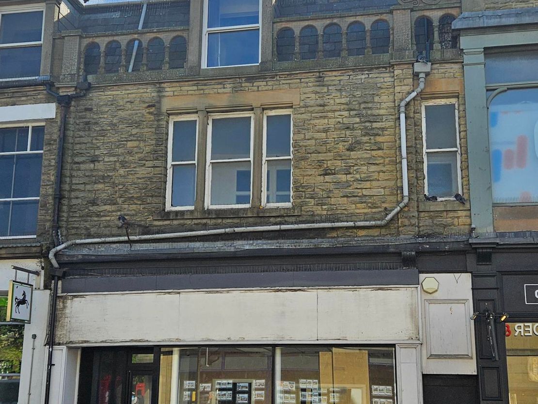 1 Jacksons Buildings, Victoria Street, Glossop, SK13 8AQ