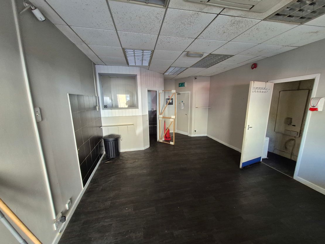 1 Jacksons Buildings, Victoria Street, Glossop, SK13 8AQ